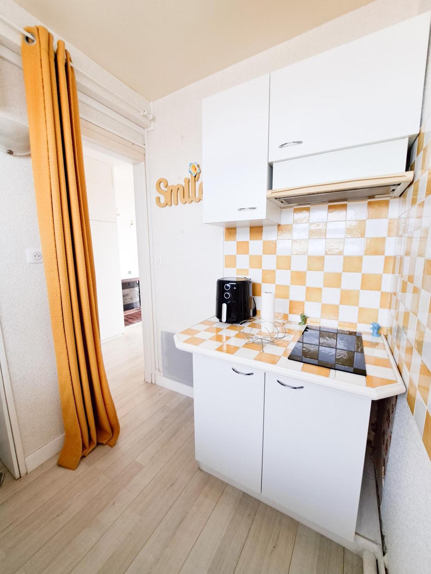 L'Escale - Vue Mer, Plage, Centre Ville, Ideal Pour Couple Royan Exterior photo